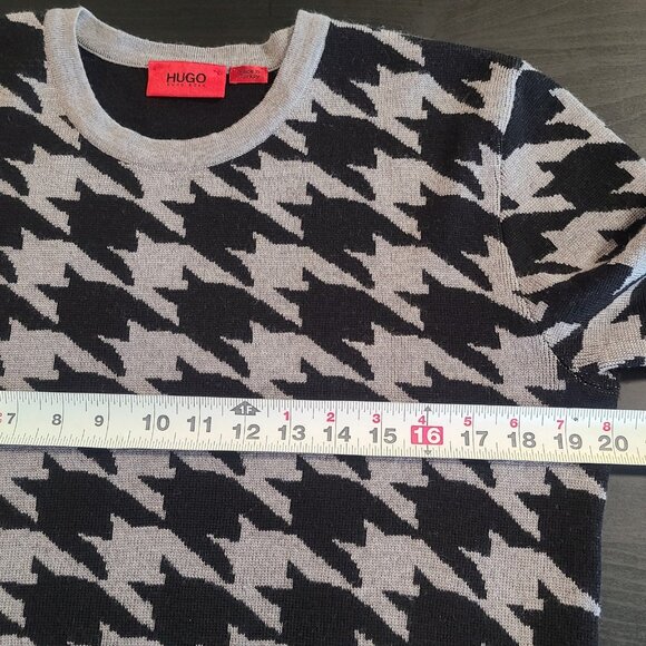 Hugo Boss Virgin Wool Houndstooth Sweater Black Gray Fade Medium - Picture 3 of 9